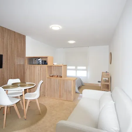 Apartamento - Al Lado De La Playa Langosteira Διαμέρισμα *